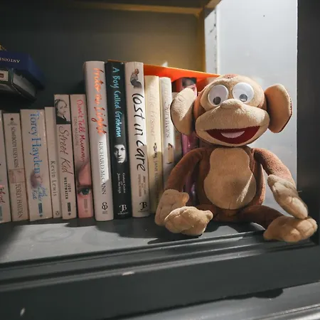 Bed & Breakfast Franky's Place, In Roundhay, - Free Parking, Breakfast & Wifi