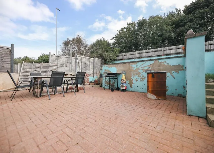 Franky's Place, In Roundhay, - Free Parking, Breakfast & Wifi Leeds (West Yorkshire)