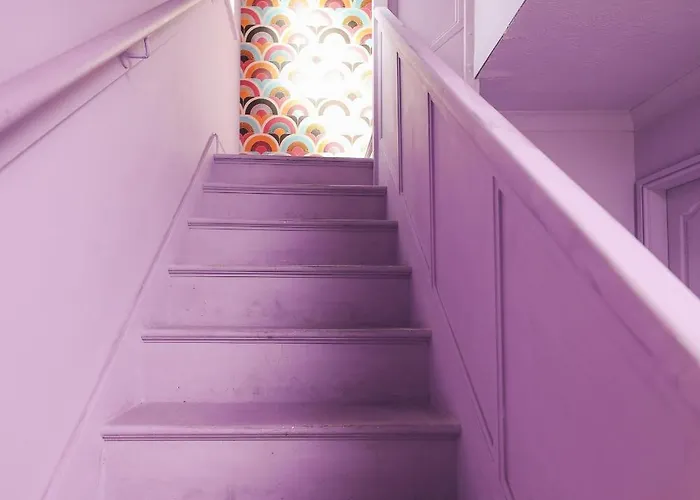 Franky's Place, In Roundhay, - Free Parking, Breakfast & Wifi Couette-café Leeds (West Yorkshire)