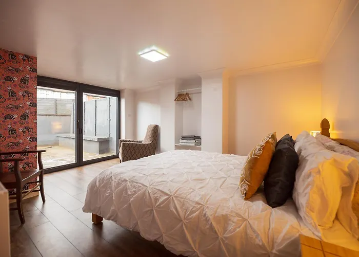 Couette-café Franky's Place, In Roundhay, - Free Parking, Breakfast & Wifi Leeds (West Yorkshire)