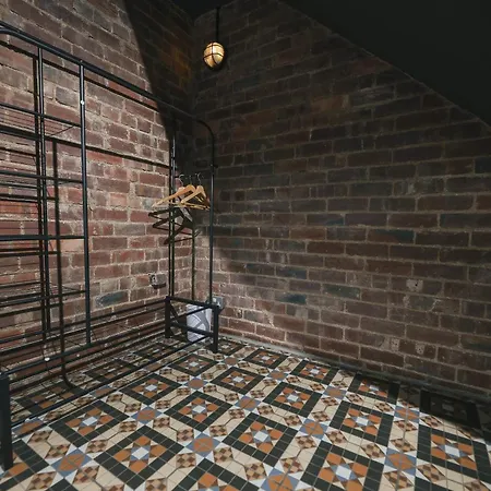 Couette-café Franky's Place, In Roundhay, - Free Parking, Breakfast & Wifi Leeds (West Yorkshire)