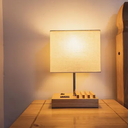 Franky's Place, In Roundhay, - Free Parking, Breakfast & Wifi *